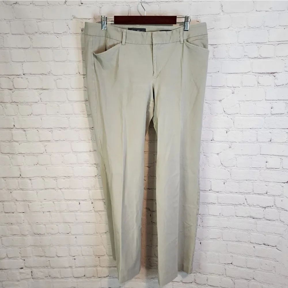 Women's Eddie Bauer khaki pants, size 12